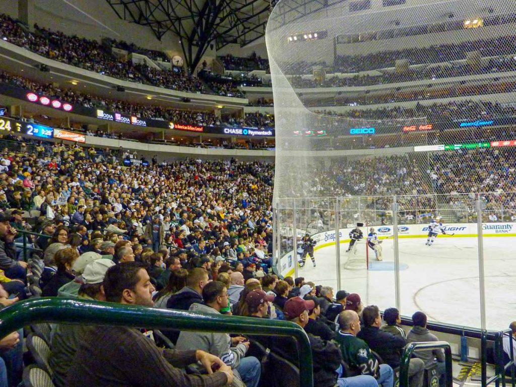 The Dallas Stars arena is full of NHL fans during a home game.