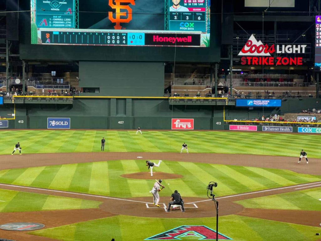 The San Francisco Giants play the Arizona D-backs at Chase Field in Phoenix, AZ.