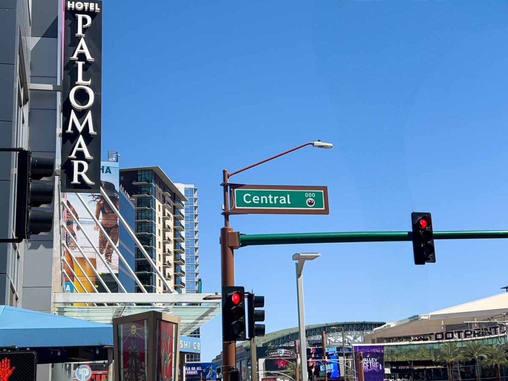 The Kimpton Hotel Palomar Phoenix is the closest hotel to Chase Field.